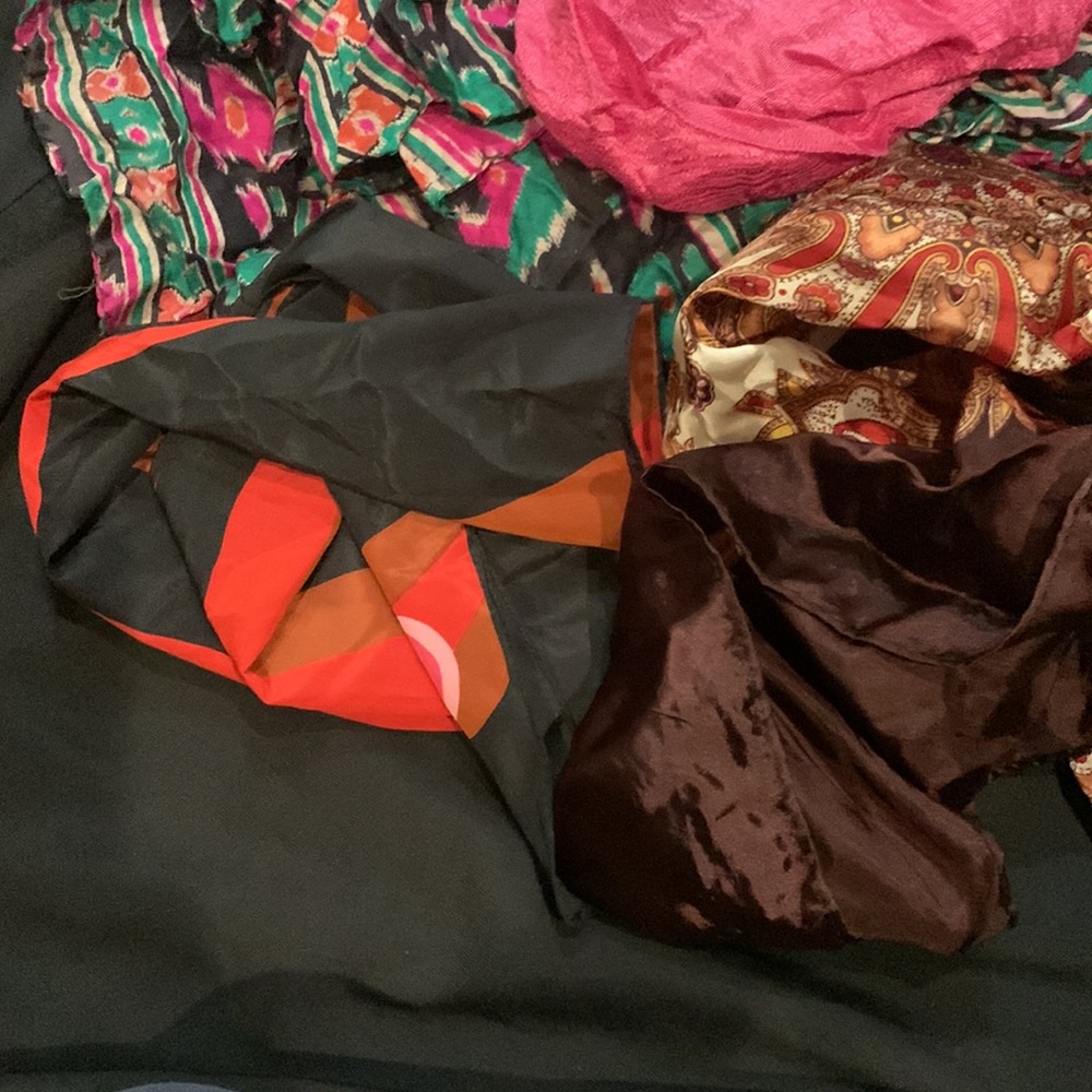 Vintage scarfs (9) - Picture 8 of 9